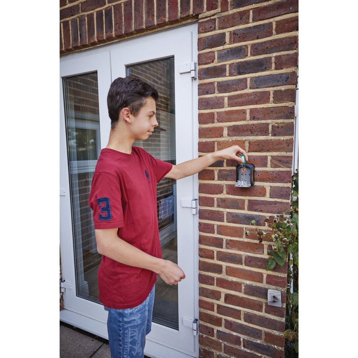 Draper Combination Lock Wall-Mounted Key Box 03387