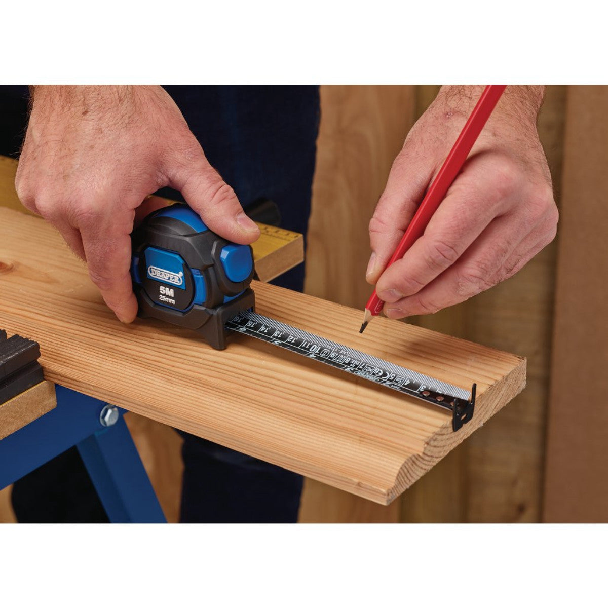 Draper Auto Lock Measuring Tape, 5m/16ft x 25mm 04751