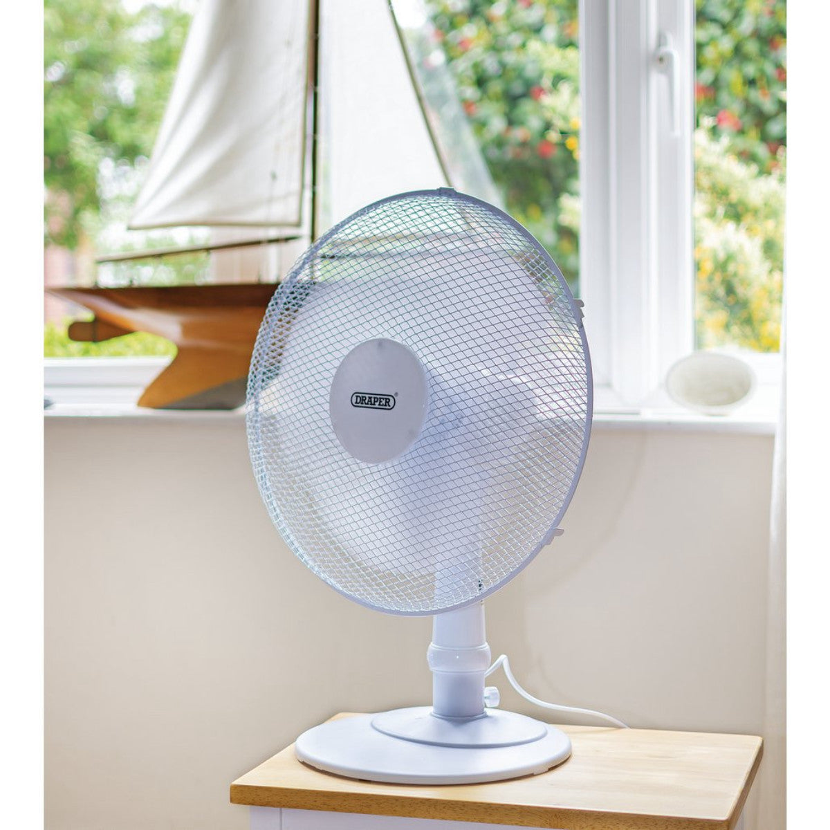 Draper 230V Desk Fan, 16"/400mm, 45W 09111