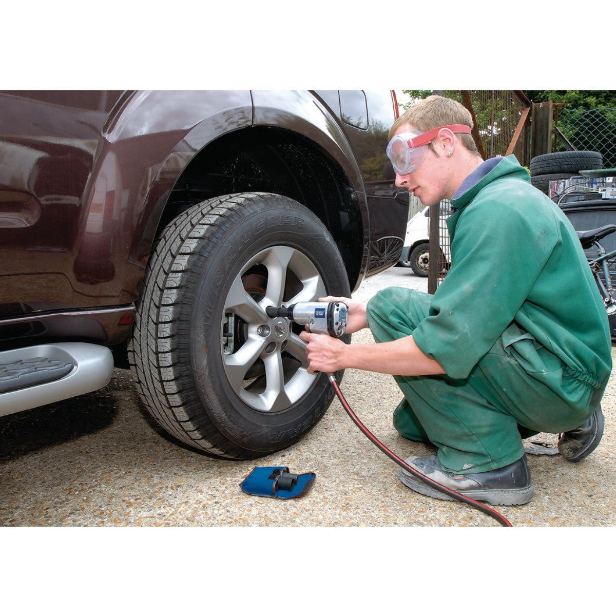 Draper Expert Wheel Nut Double Impact Socket Kit, 1/2" Sq. Dr. (4 Piece) 09539