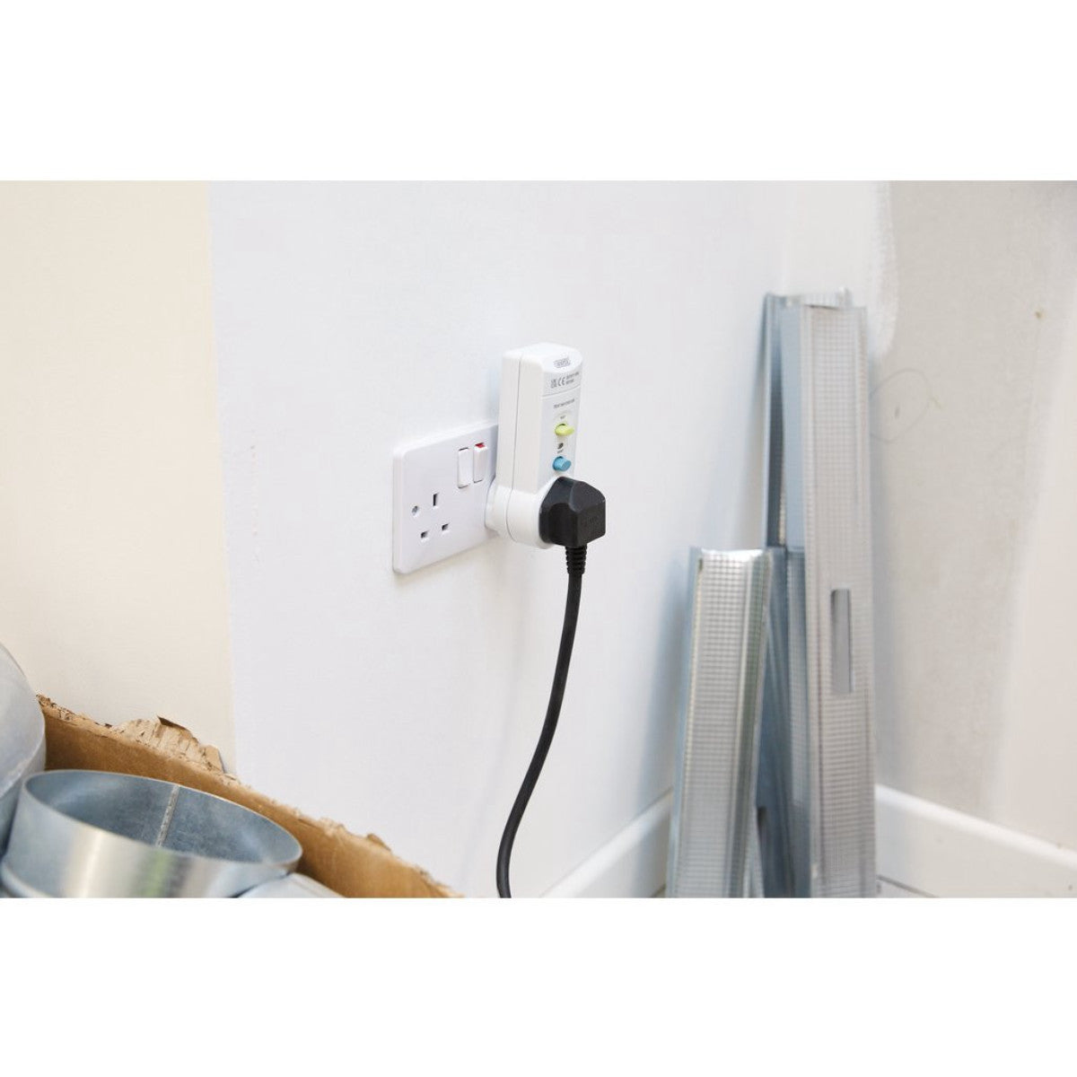 Draper RCD Adaptor, 220-250v/50Hz, 13 AMP 10205