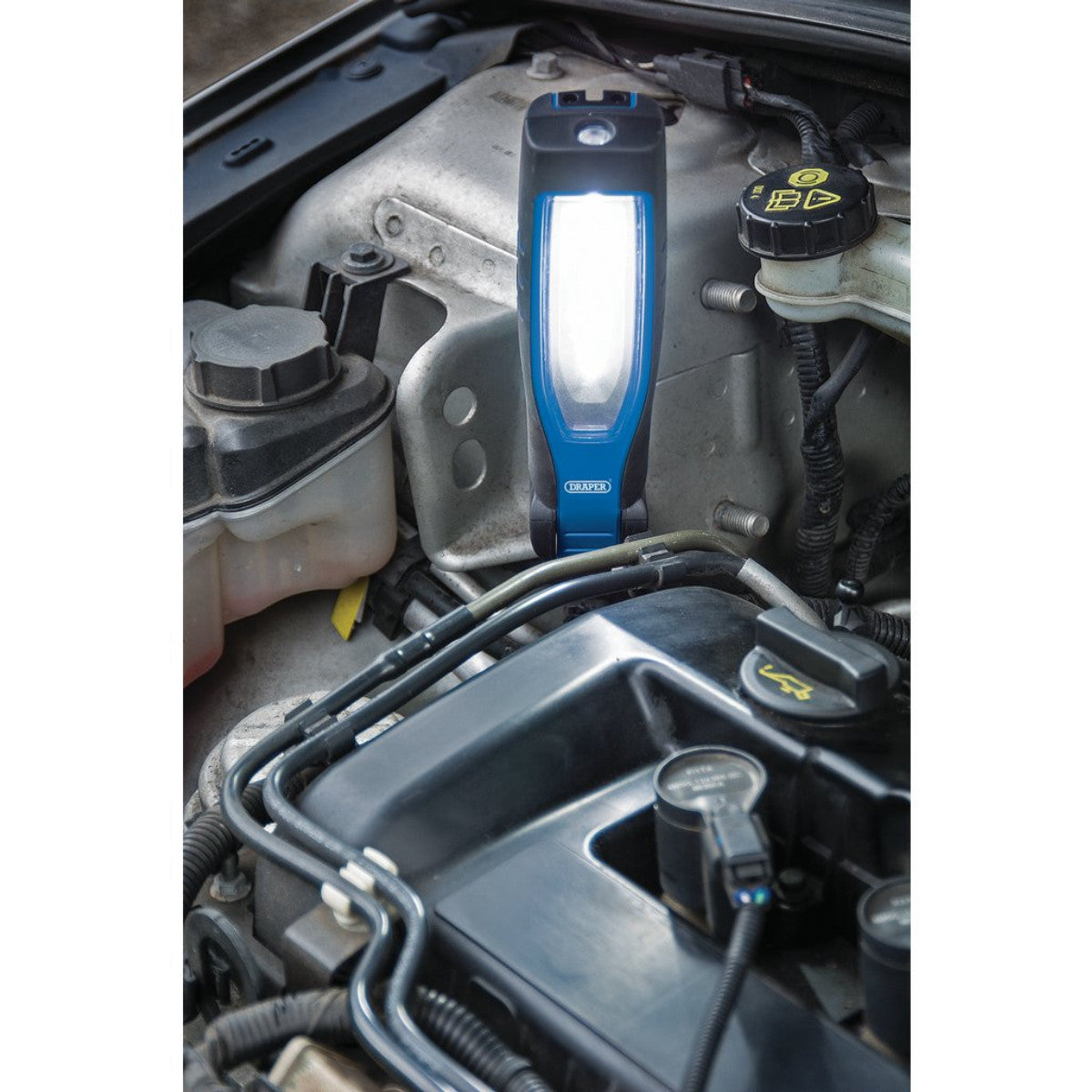 Draper COB/SMD LED Rechargeable Inspection Lamp, 7W, 700 Lumens, Blue, USB-C Cable and USB Plug Supplied 11758