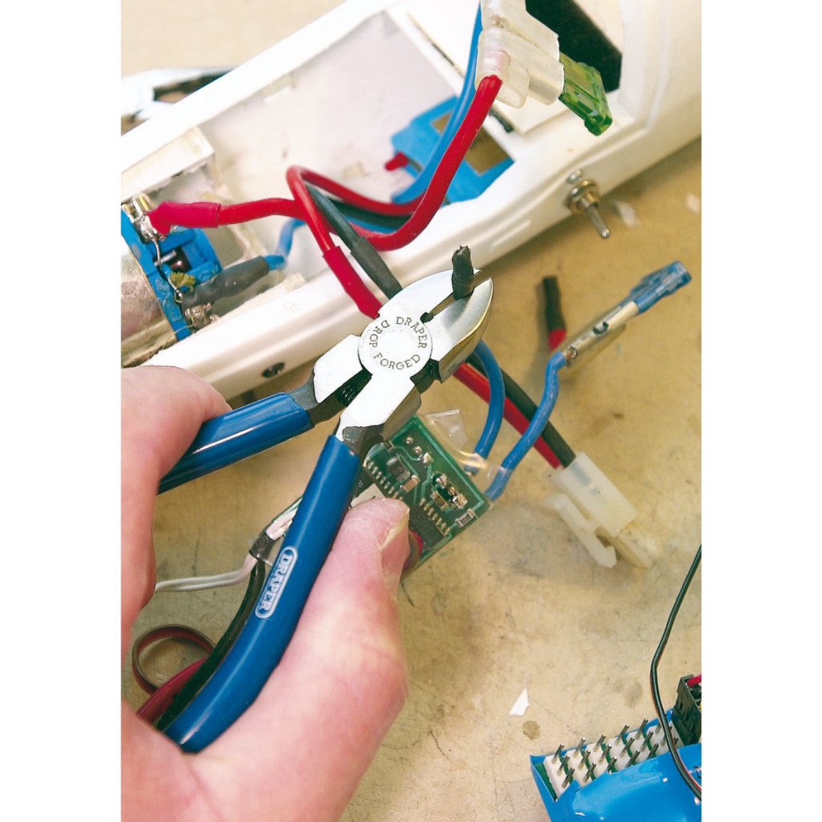 Draper Spring Loaded Diagonal Side Cutter, 115mm 19646