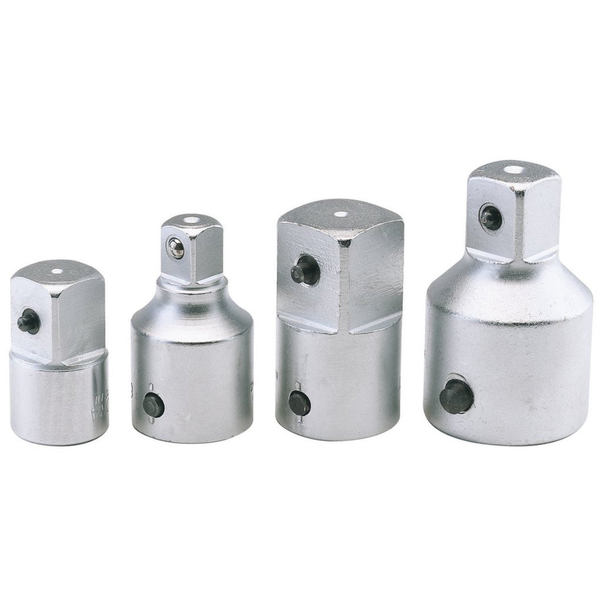 Elora Socket Converter, 1/2"(F) x 3/4"(M) 25515