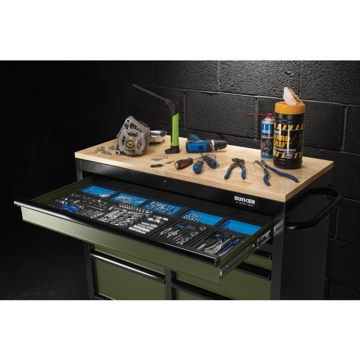 Bunker 7 Drawer Workbench Roller Tool Cabinet, 41", Green 27209