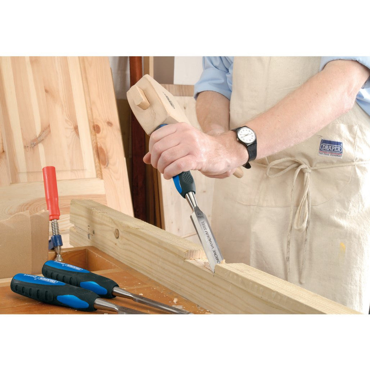 Draper Expert Soft Grip Bevel Edge Wood Chisel Set, 150mm (3 Piece) 45865