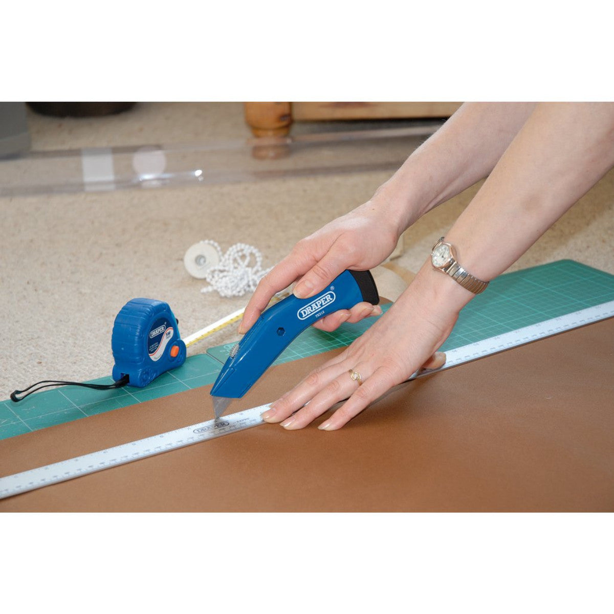 Draper Heavy Duty Retractable Trimming Knife with Quick Change Blade Facility 55059