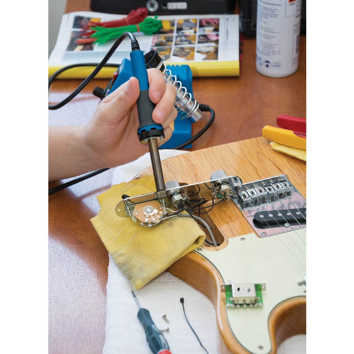 Draper 230V Soldering Station, 40W 61478