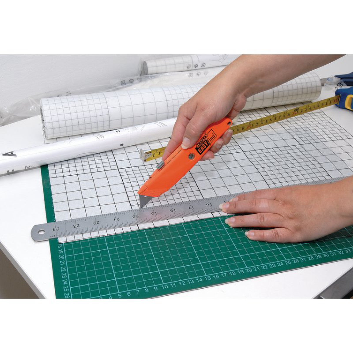 Draper Easy Find Retractable Trimming Knife with 2 x Blades 75285