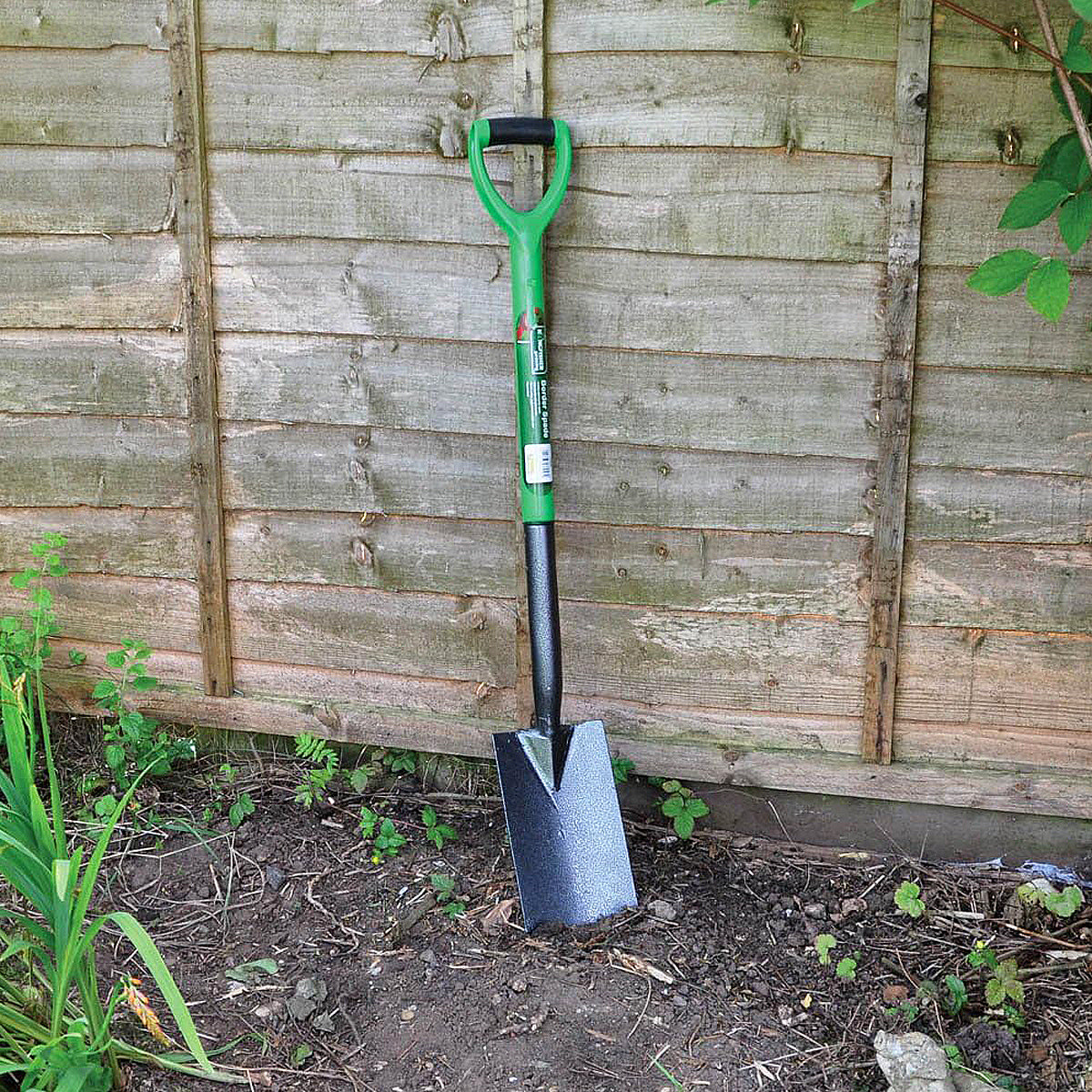 Kingfisher Border Spade CS580
