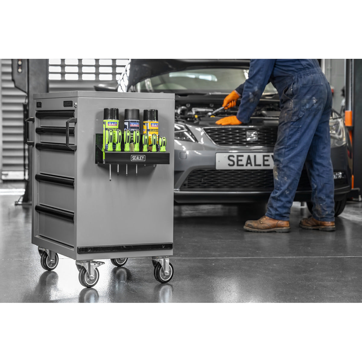 Sealey Magnetic Spray Can/Screwdriver Holder APMCH