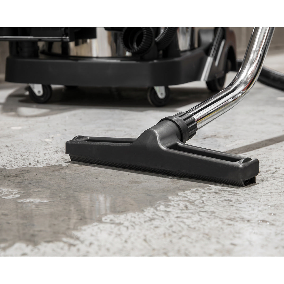 Sealey 100L Vacuum Cleaner Wet & Dry with Stainless Steel Drum 3000W/230V PC4100