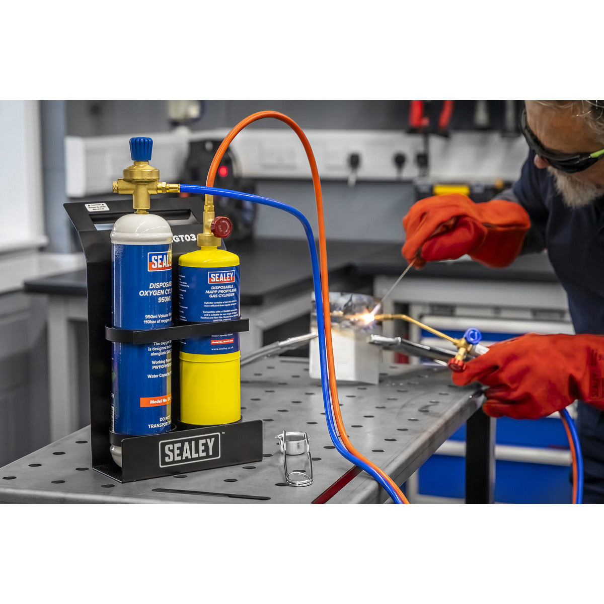 Sealey MAPP Gas & Oxygen Brazing Kit with 400g MAPP Cylinder & 950ml Oxygen Cylinder SMGKIT02