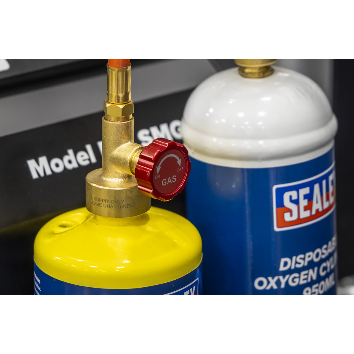Sealey MAPP Gas & Oxygen Brazing Kit with 400g MAPP Cylinder & 950ml Oxygen Cylinder SMGKIT02