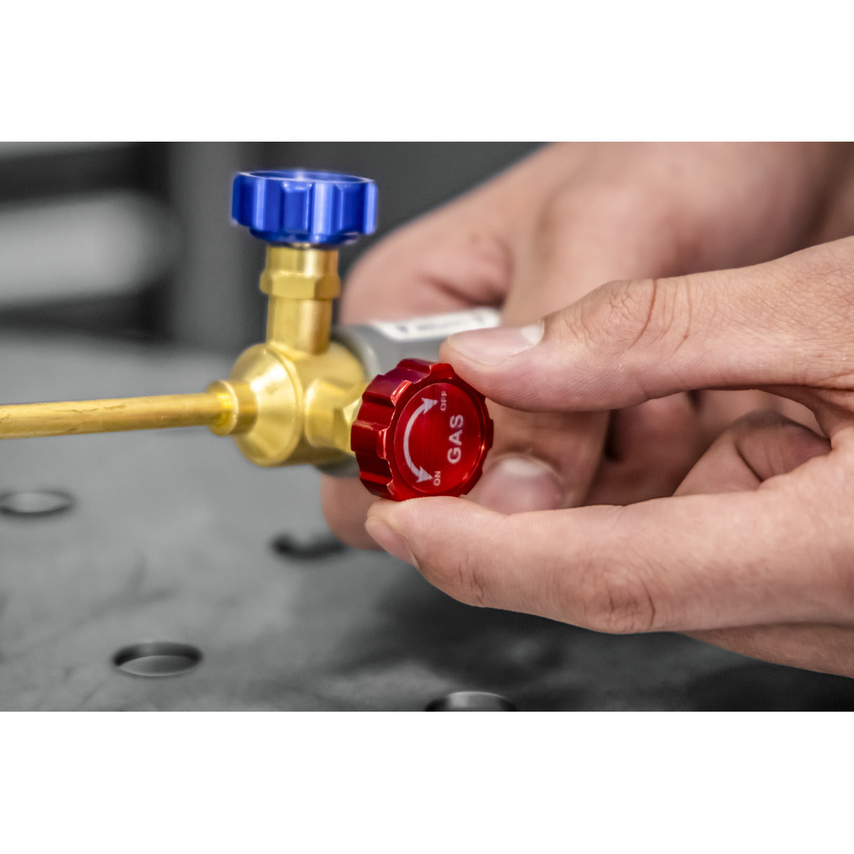 Sealey MAPP Gas & Oxygen Brazing Kit with 400g MAPP Cylinder & 950ml Oxygen Cylinder SMGKIT02