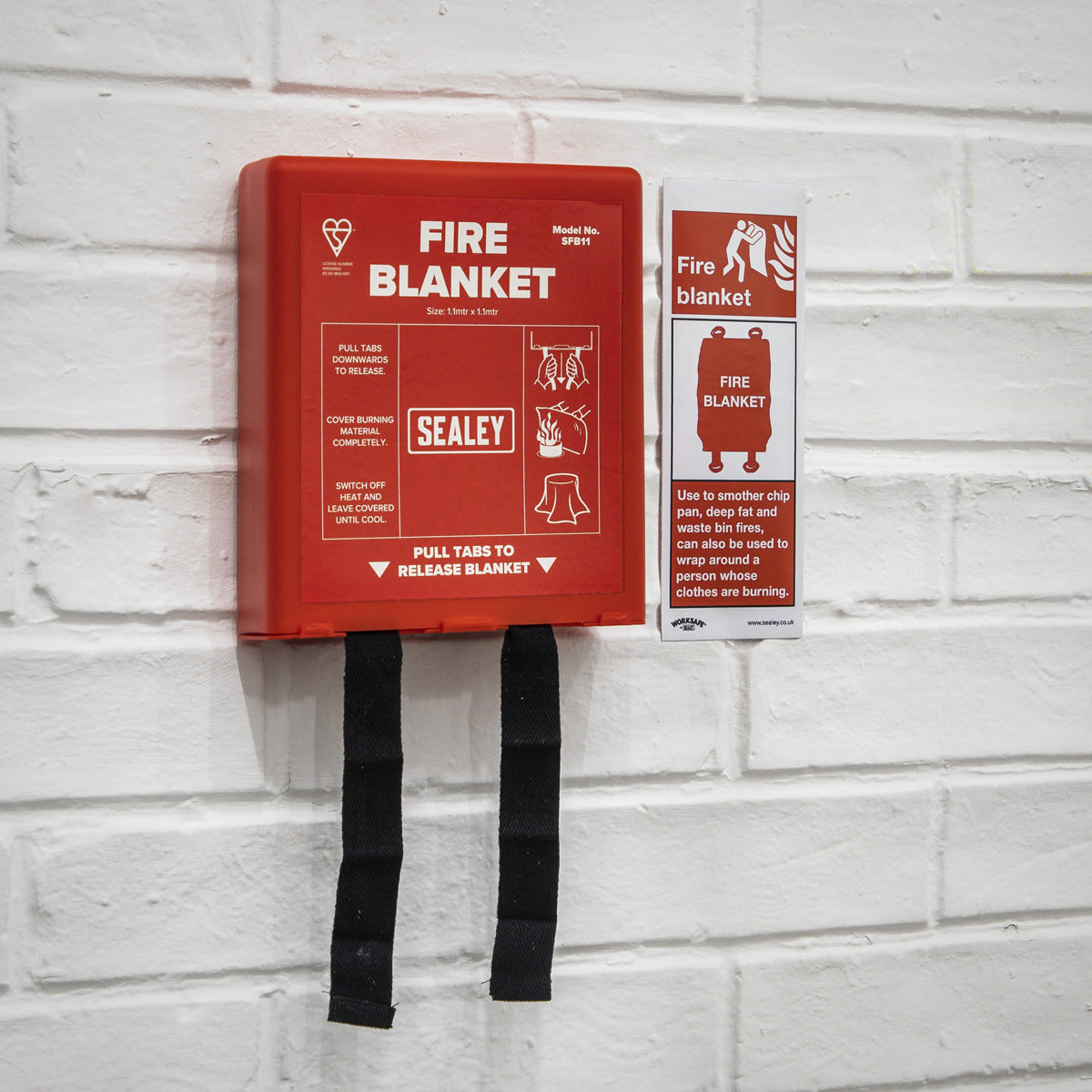 Worksafe Fire Blanket Safety Sign, Self-Adhesive Vinyl - Pack of 10 SS53V10