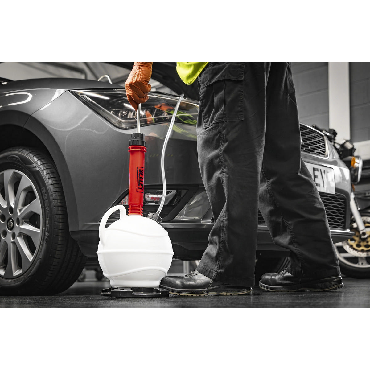 Sealey Manual Vacuum Brake & Fluid Extractor Pump 6L VS836