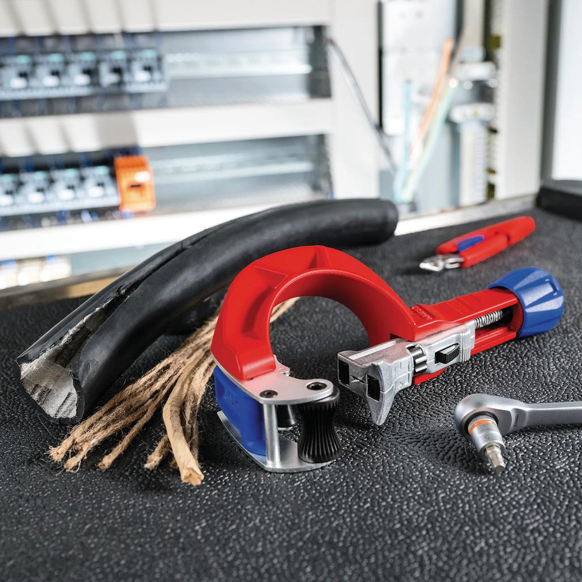 Knipex 16 45 220 STX60 Heavy Duty Stripping Tool, 30 – 60mm 39855