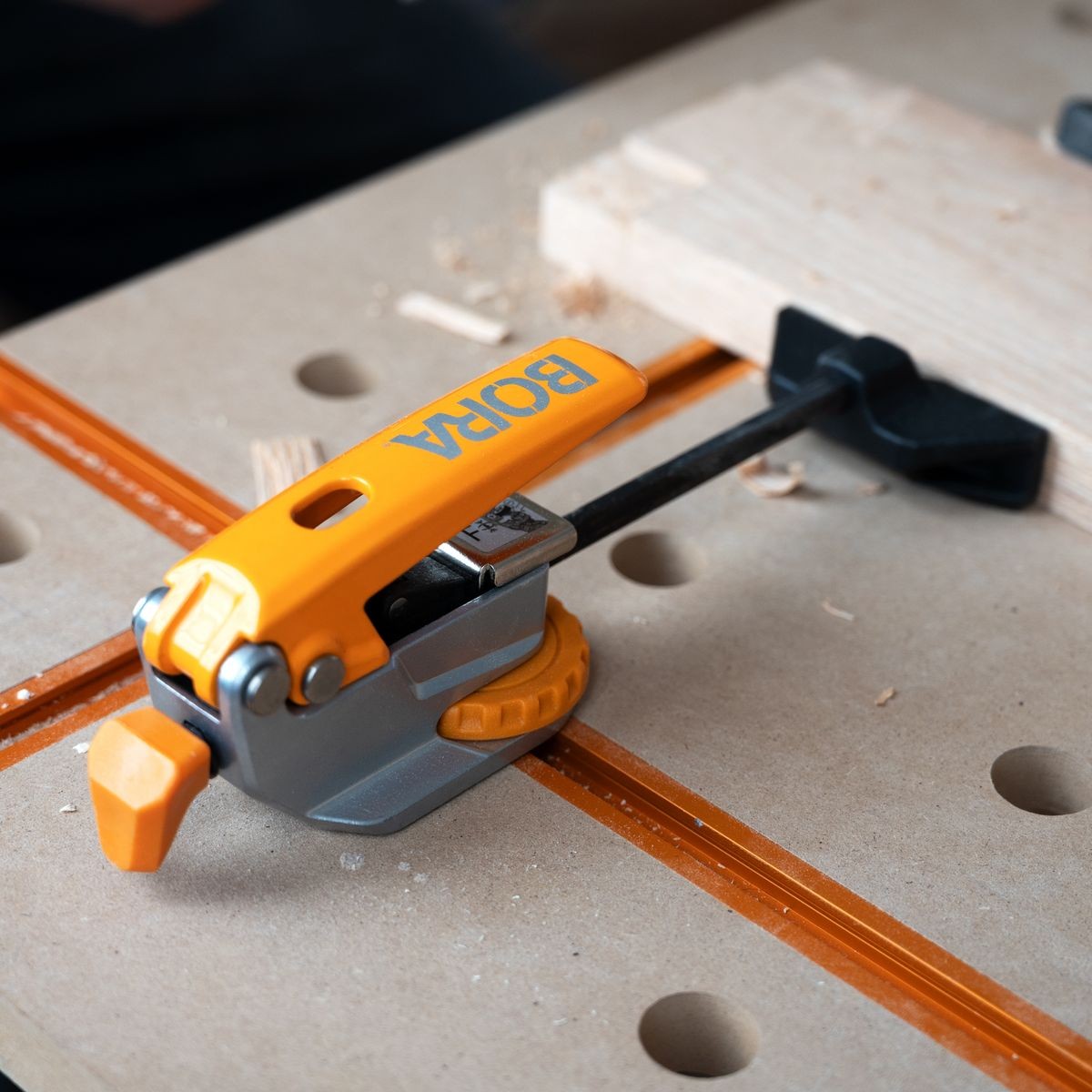BORA Auto Adjust In-line T-Track Clamp BR-G050201