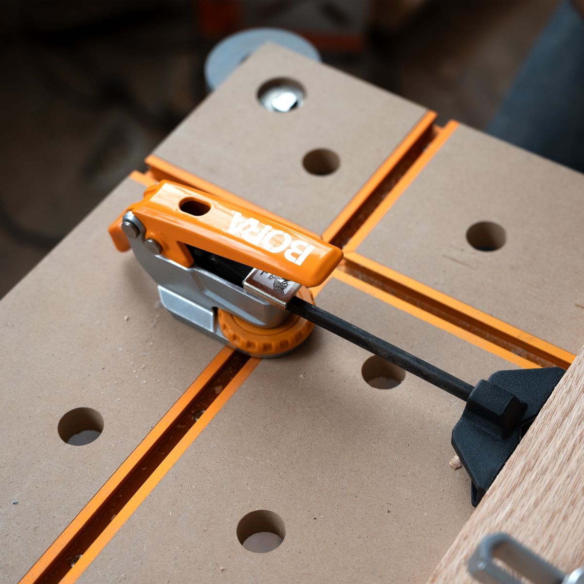 BORA Auto Adjust In-line T-Track Clamp BR-G050201