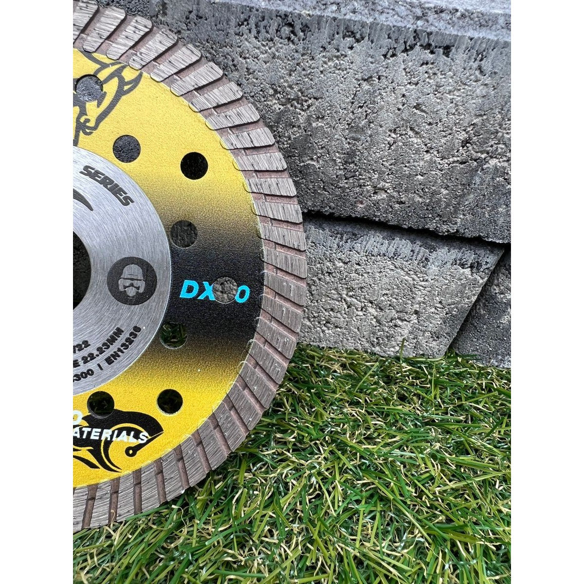 OX Premium Diamond Blade - Universal/Hard - 350/20mm DX10-350/20