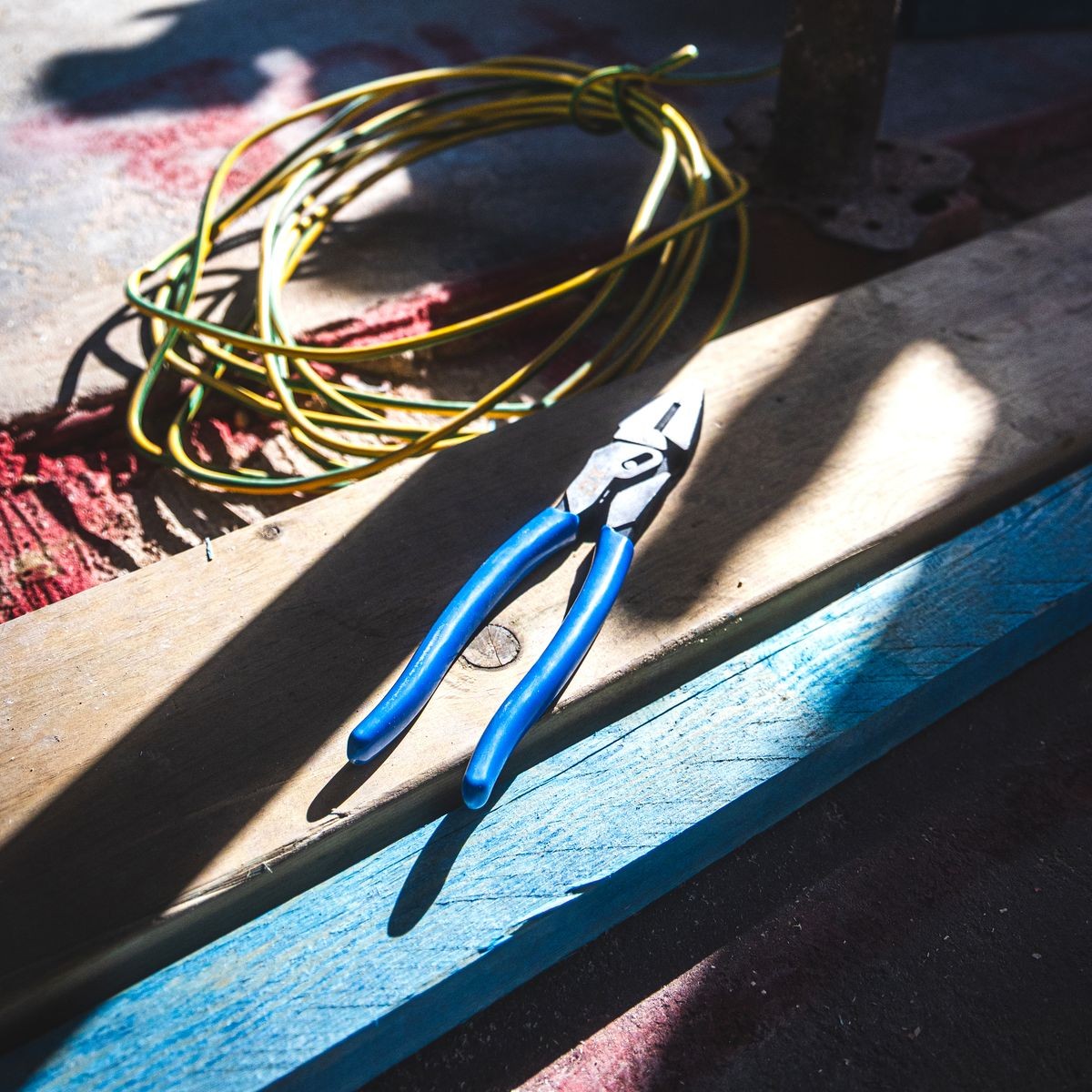 OX MaxForce Linesman Pliers OX-P327401