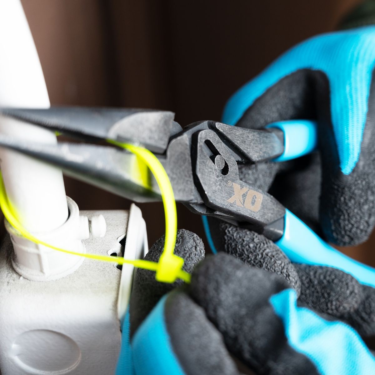 OX MaxForce Needle Nose Pliers OX-P327501