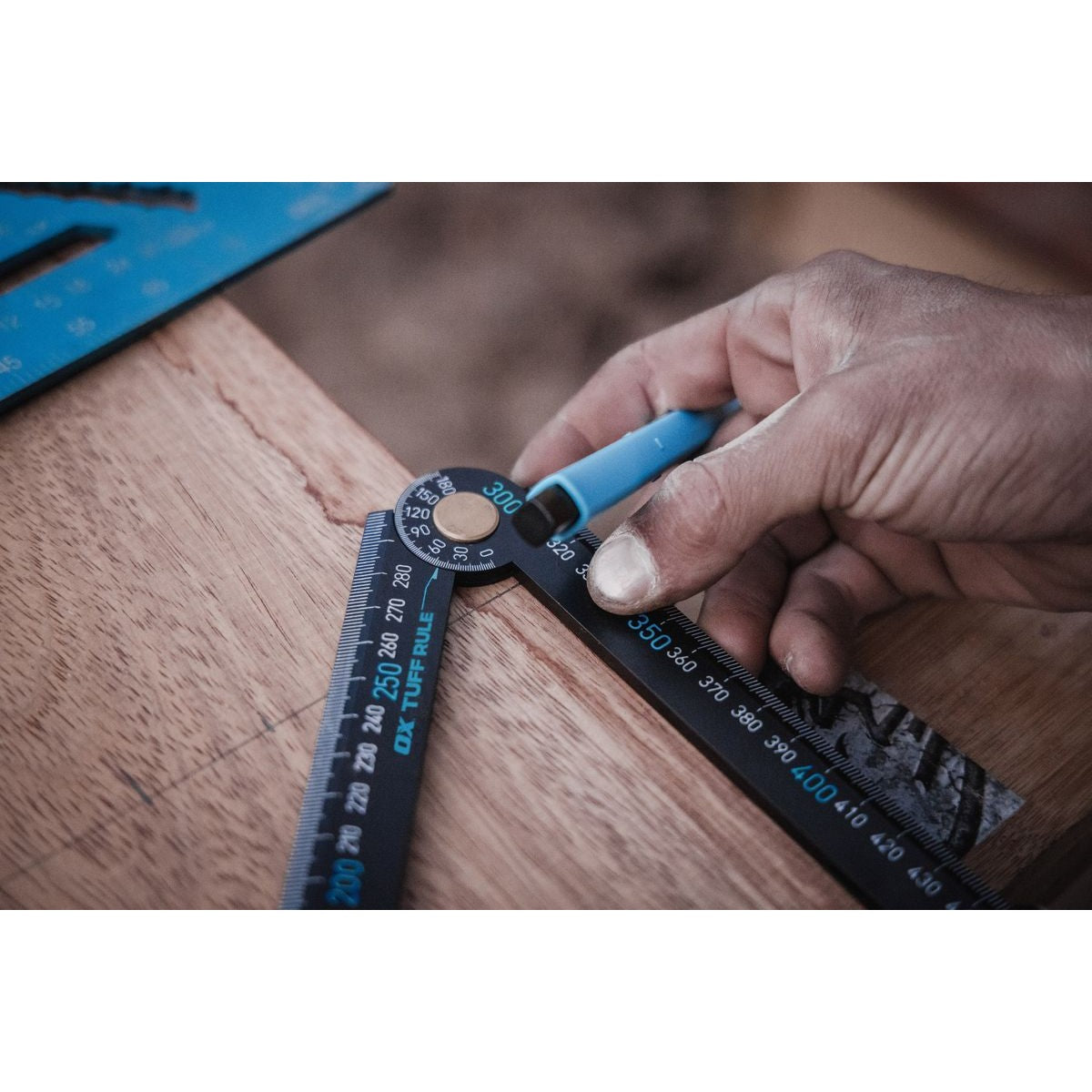 OX Pro Metric Tuff Rule - Black | 600mm OX-P507206