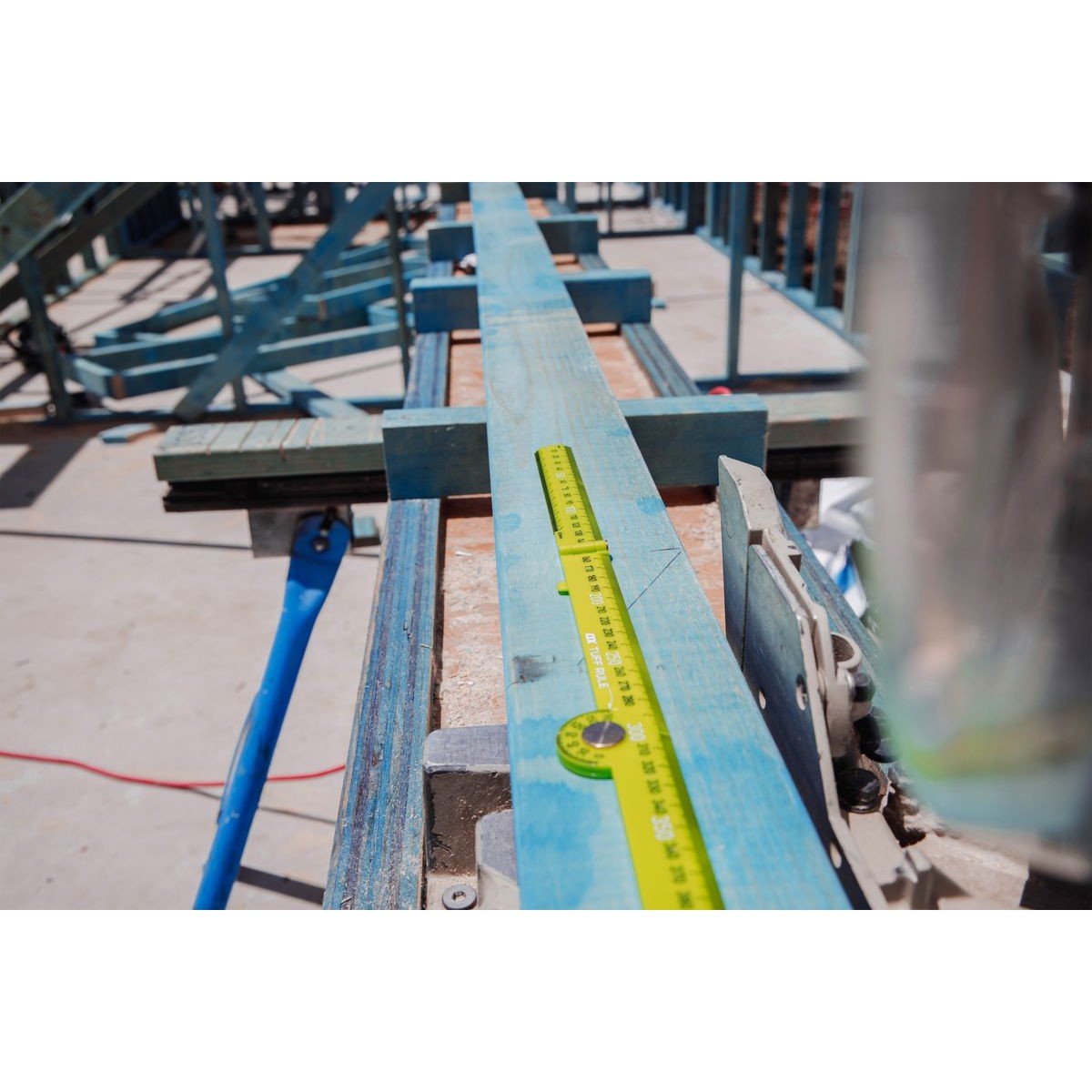 OX Pro Metric Tuff Rule - Green | 600mm OX-P507226