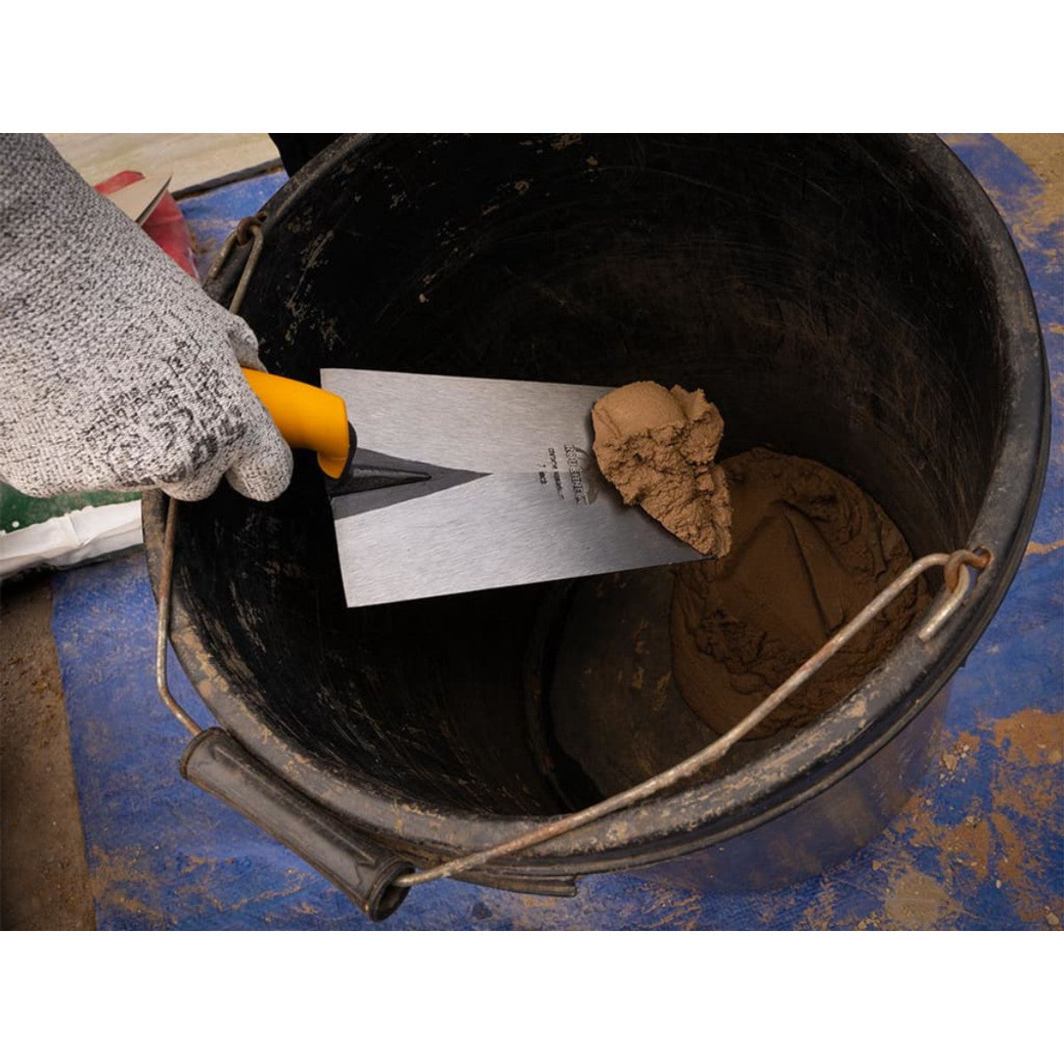 Roughneck Bucket Trowel 180mm (7in) ROU51070