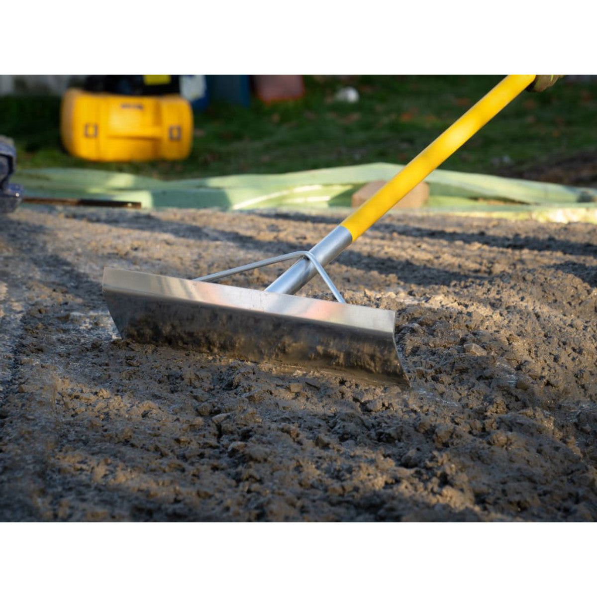 Roughneck Aluminium Concrete Spazzle ROU51105