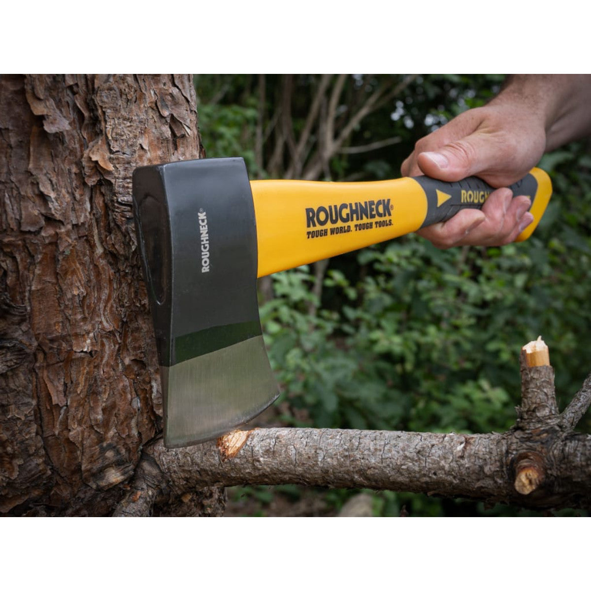 Roughneck Hand Axe Fibreglass Handle 600g (1.1/4 lb) ROU65640