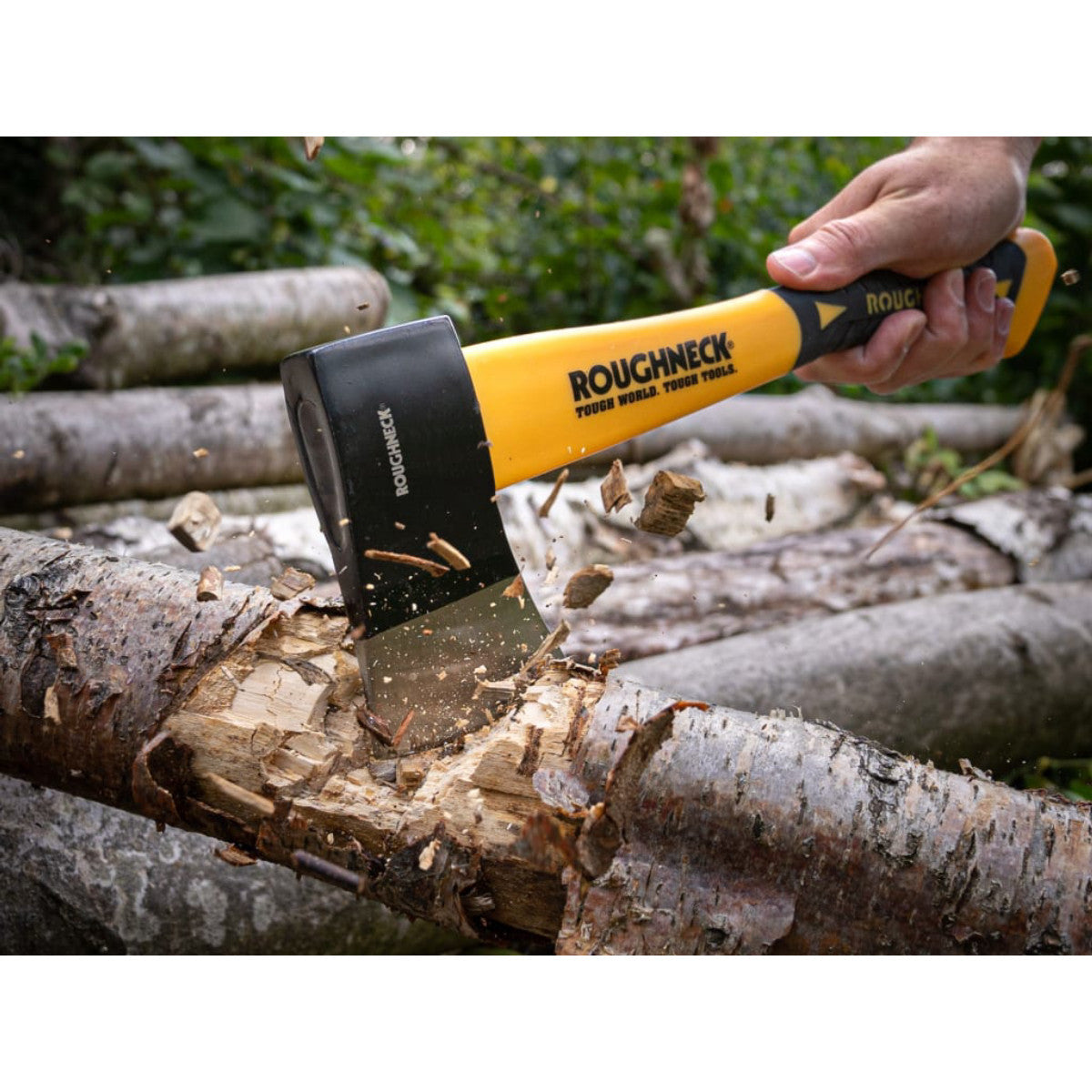 Roughneck Hand Axe Fibreglass Handle 600g (1.1/4 lb) ROU65640