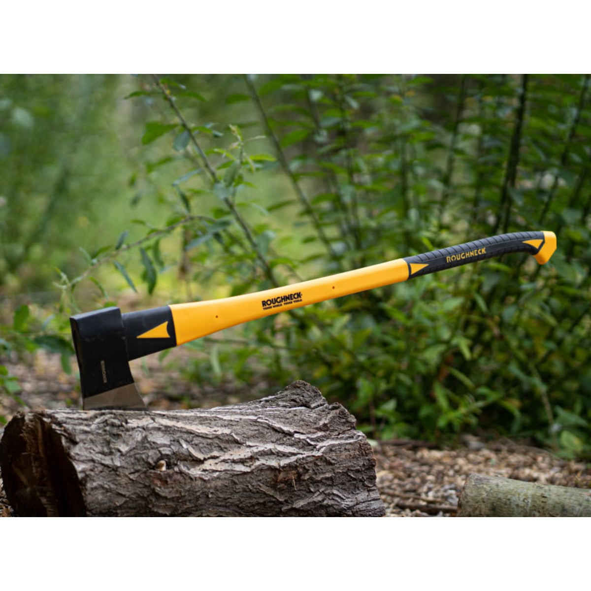 Roughneck Felling Axe Fibreglass Handle 1.6kg (3.1/2 lb) ROU65644
