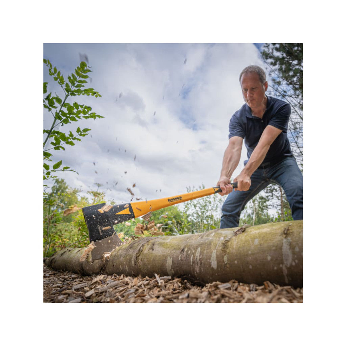 Roughneck Felling Axe Fibreglass Handle 2.3kg (5 lb) ROU65648