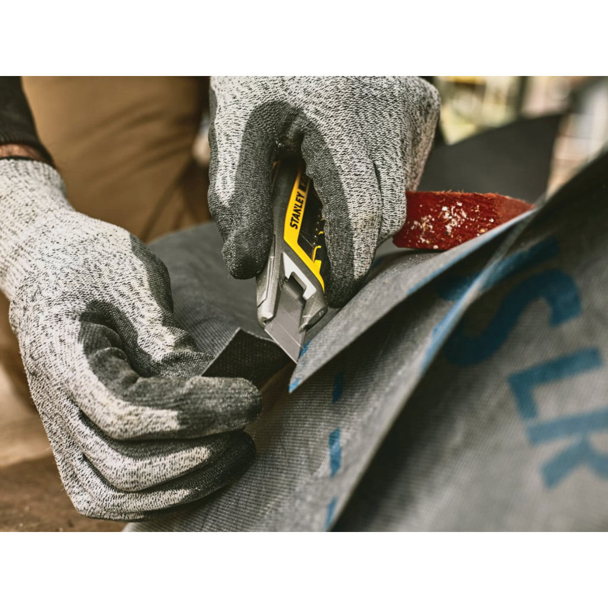 STANLEY Hand Tools FatMax Snap-Off Knife with Slide Lock 18mm STA010594