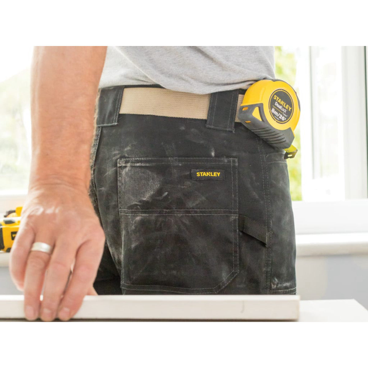 STANLEY Hand Tools DualLock Tylon Pocket Tape 8m/26ft (Width 25mm) STA036807