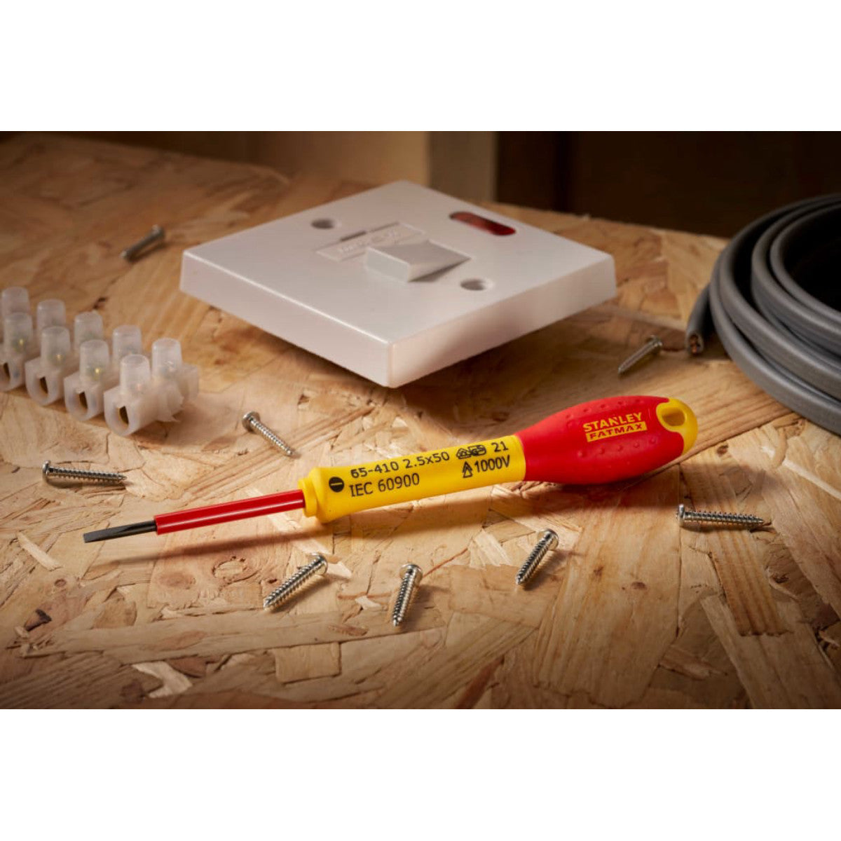 STANLEY Hand Tools FatMax VDE Insulated Screwdriver Parallel Tip 2.5 x 50mm STA065410