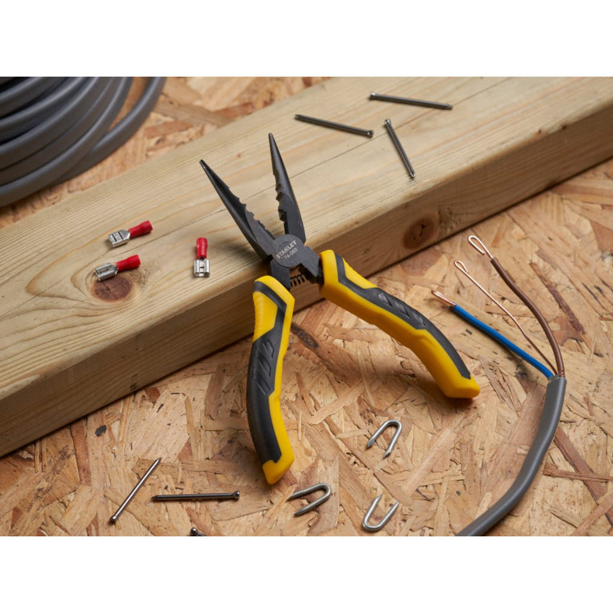 STANLEY Hand Tools ControlGrip Long Nose Cutting Pliers 150mm (6in) STA074363