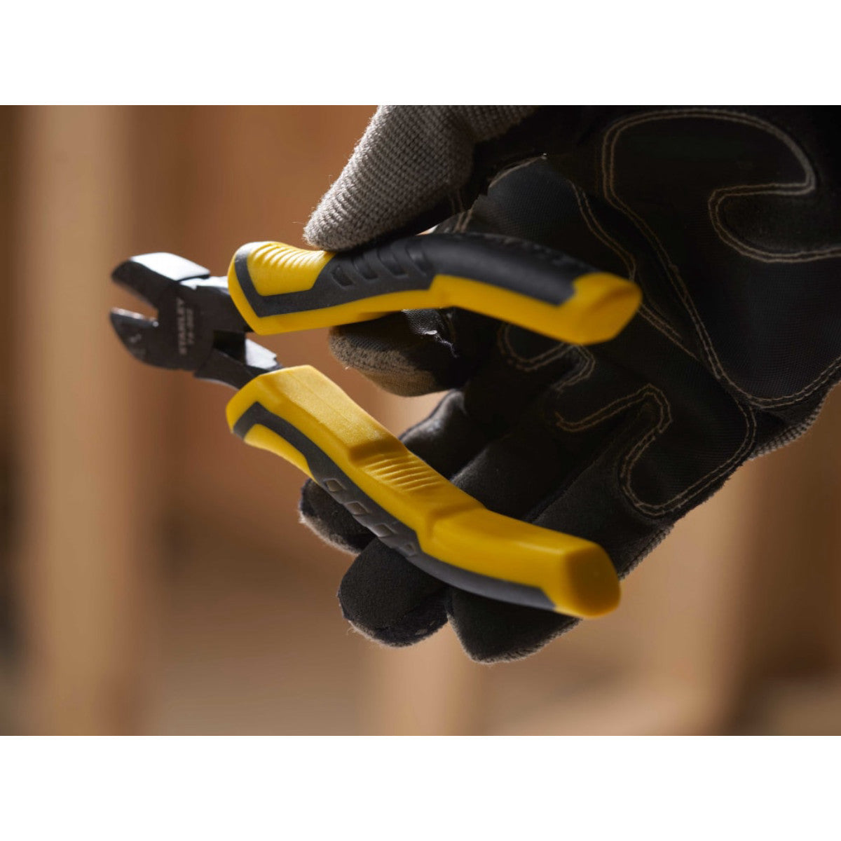STANLEY Hand Tools ControlGrip Diagonal Cutting Pliers 180mm (7in) STA074455
