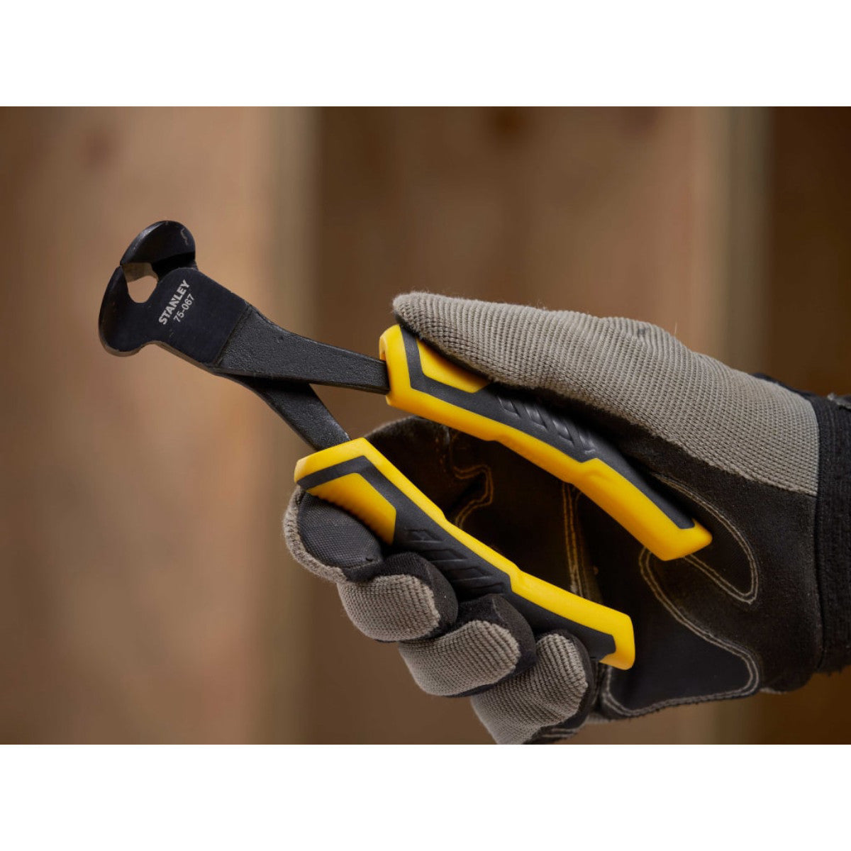STANLEY Hand Tools ControlGrip End Cutter Pliers 150mm (6in) STA075067