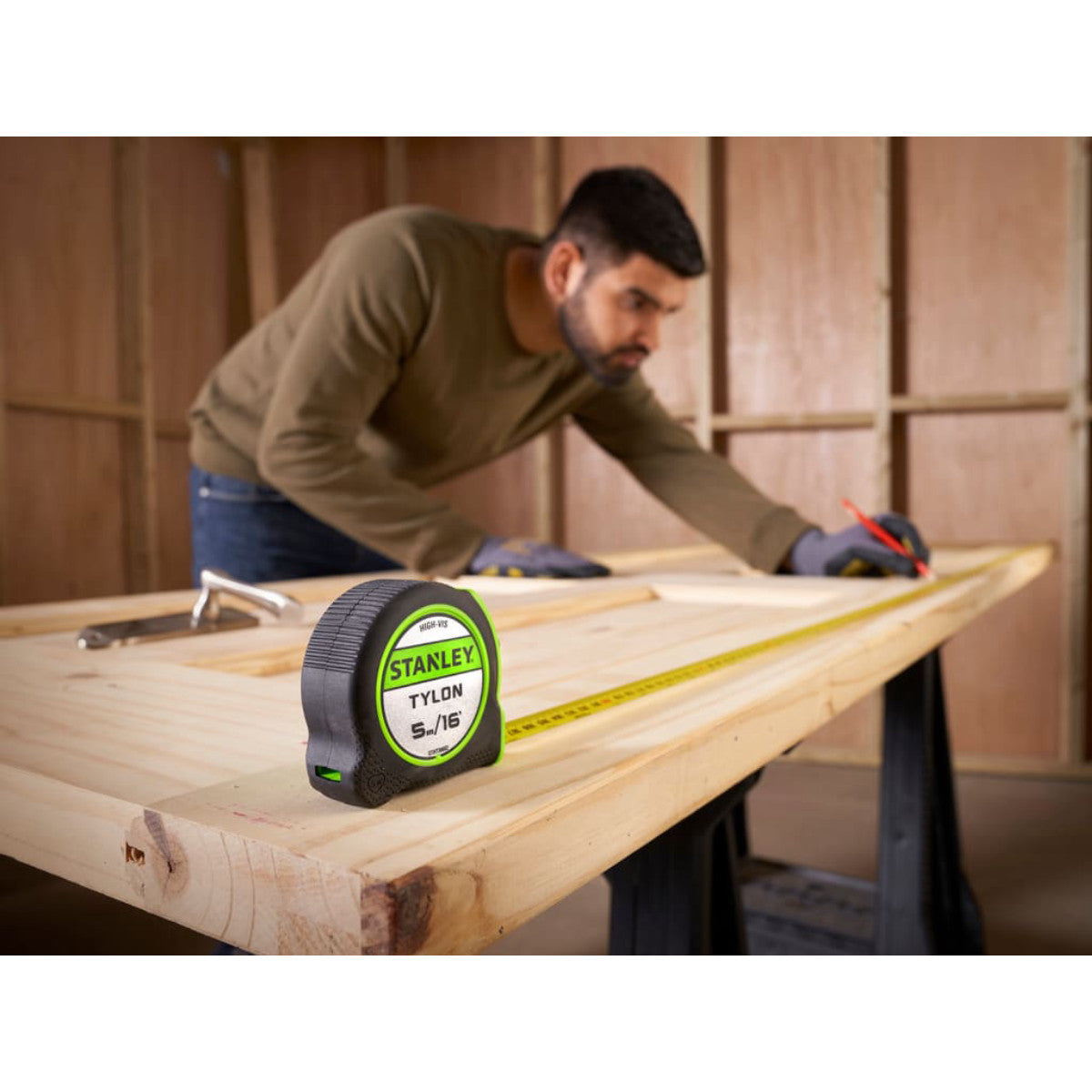 STANLEY Hand Tools Hi-Vis Tylon Tape Measure 5m (16ft) (Width 25mm) STA130602