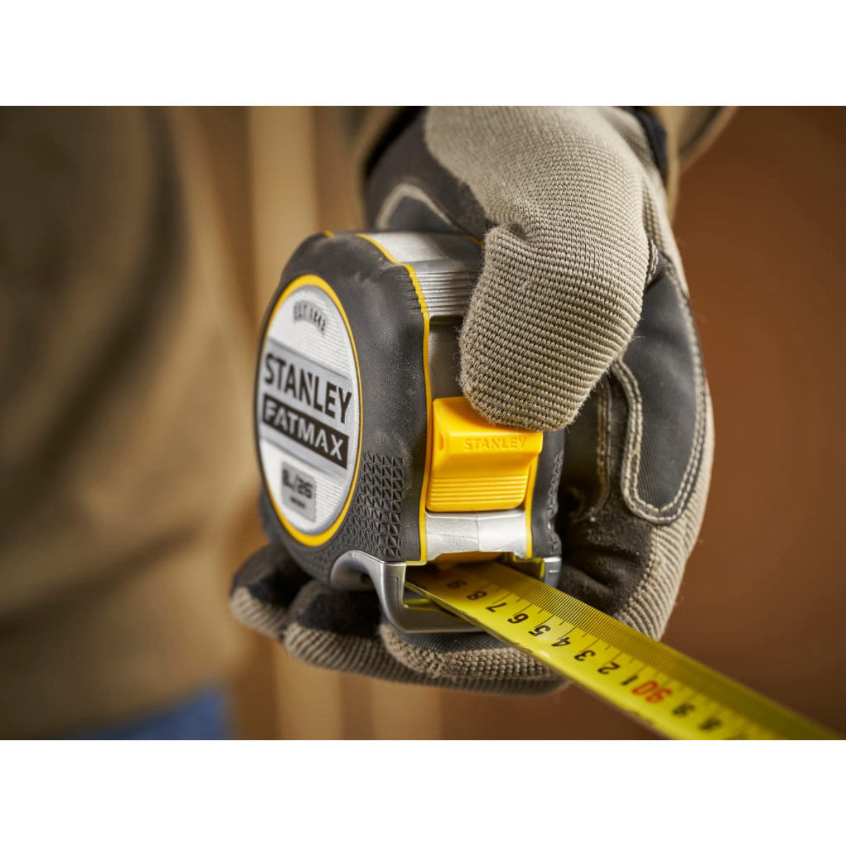 STANLEY Hand Tools FATMAX XTREME Tape Measure 8m/26ft (Width 32mm) STA538218
