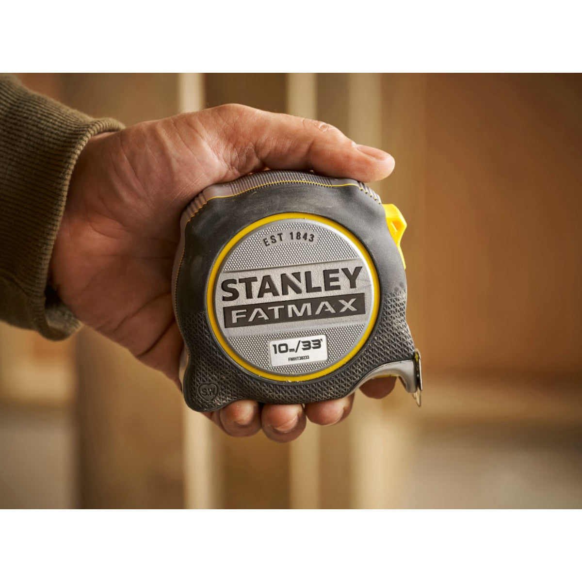 STANLEY Hand Tools FATMAX XTREME Tape Measure 10m/33ft (Width 32mm) STA538233